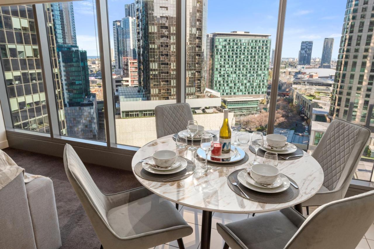 Sophisticated Designer Condo W River & City Views ملبورن المظهر الخارجي الصورة