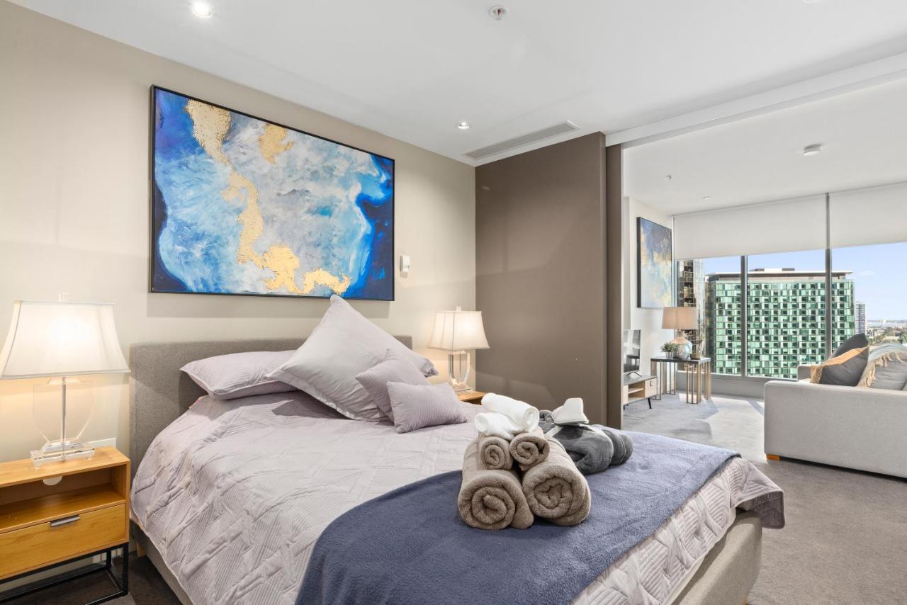 Sophisticated Designer Condo W River & City Views ملبورن المظهر الخارجي الصورة