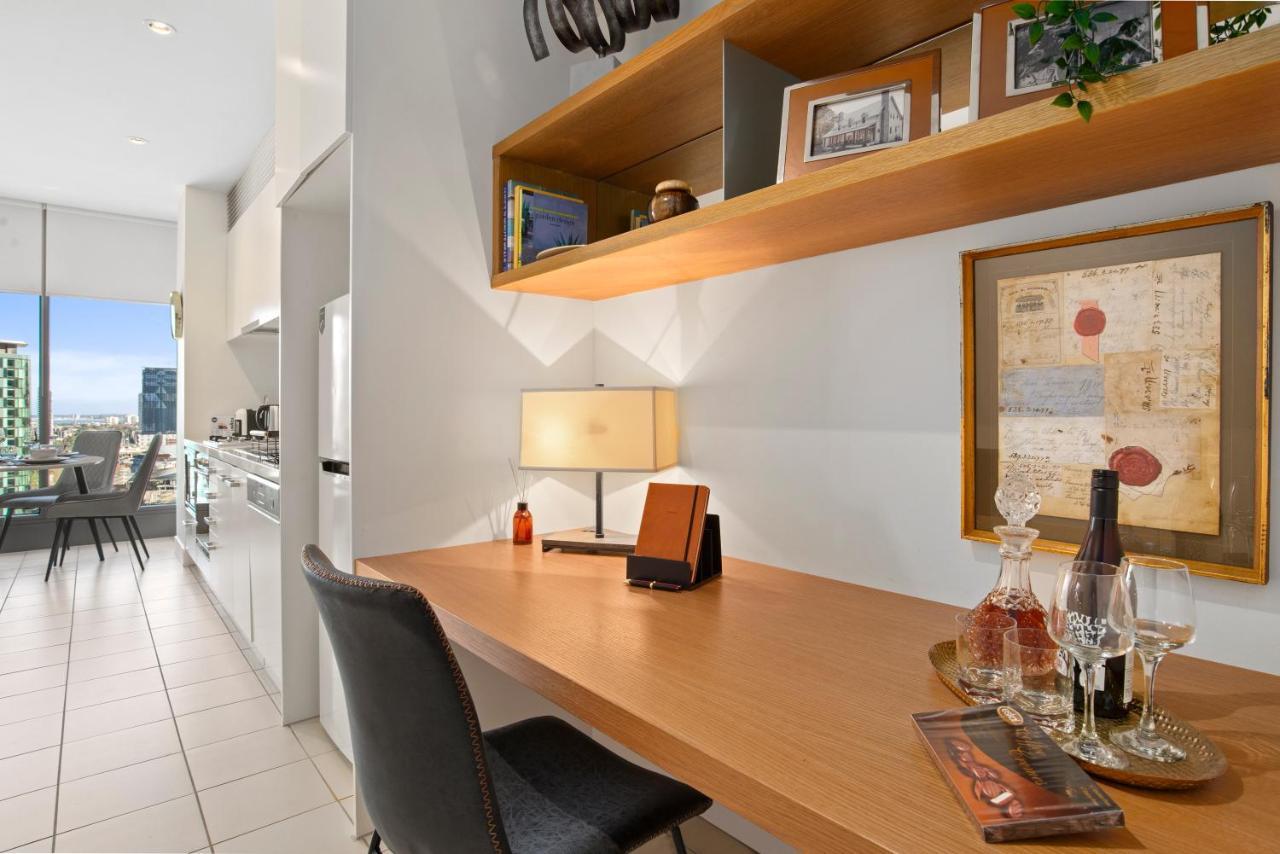 Sophisticated Designer Condo W River & City Views ملبورن المظهر الخارجي الصورة